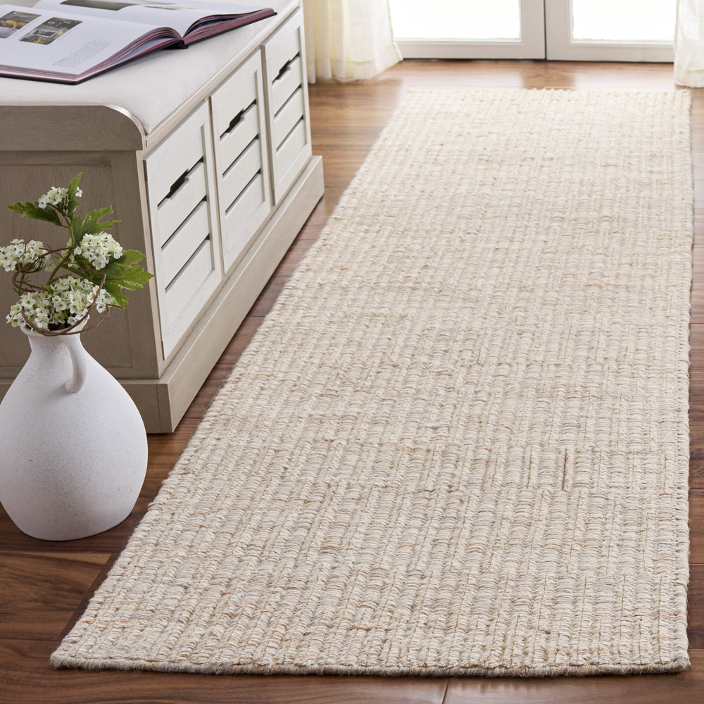 Safavieh Natura Hand-Woven Wool Area Rug With Low 1/4" Pile In Muted Grey And Rust Accents For Modern Rooms 6'-0" x 9'-0" NAT230F-6