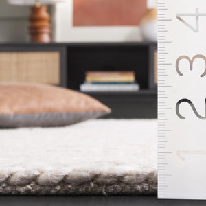 Safavieh Natura 254a Light Beige Light Beige 70% Wool,20% Viscose,10% Cotton Nat254a-4