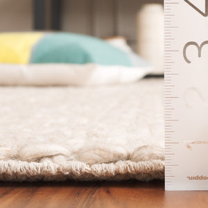 Safavieh Natura Handwoven Wool Viscose Area Rug Soft Tonal Weave for Living Room or Bedroom Beige NAT254B-5