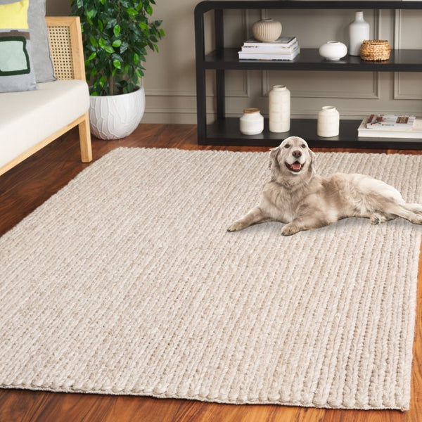 Safavieh Natura Handwoven Wool Viscose Area Rug Soft Tonal Weave for Living Room or Bedroom Beige NAT254B-5