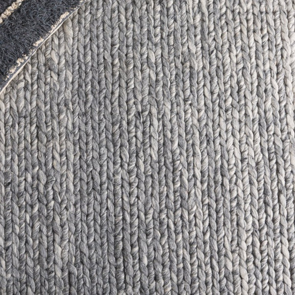 Safavieh Natura Handwoven Wool Viscose Area Rug Soft Tonal Weave for Living Room or Bedroom Grey NAT254F-5