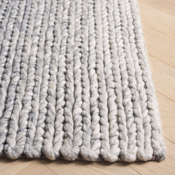 Safavieh Natura Handwoven Wool Viscose Area Rug Soft Tonal Weave for Living Room or Bedroom Grey NAT254F-5