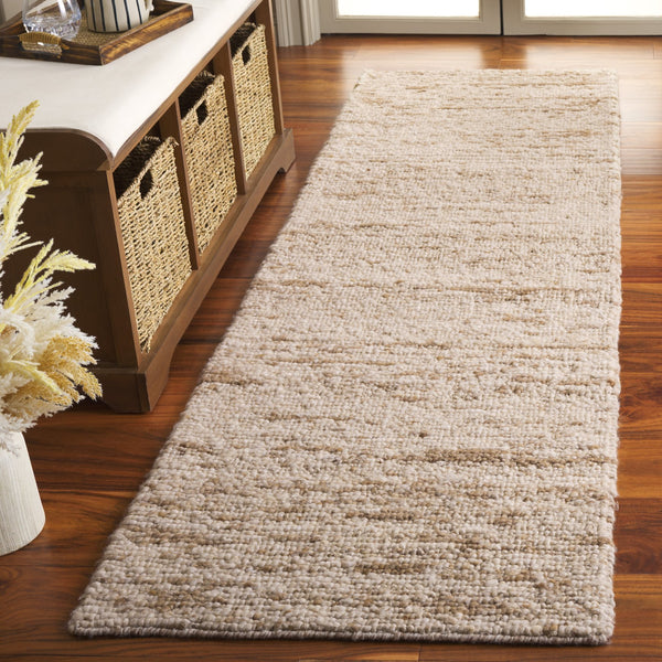 Safavieh Natura Handcrafted Area Rug - Elegant Minimalist Design For Luxurious Comfort And Timeless Style Ivory ,Beige 70% Wool,20% Nylon,10% Cotton Nat257a-6