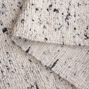 Safavieh Natura Handcrafted Area Rug - Elegant Minimalist Design For Luxurious Comfort And Timeless Style Light Grey ,Ivory 70% Wool,20% Nylon,10% Cotton Nat257g-5