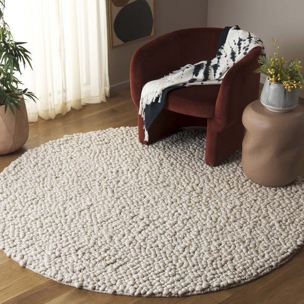 Safavieh Natura Hand-woven Area Rug – Luxurious 6 Ft Diameter For Contemporary Elegance And Comfort Ivory 70% Wool,20% Viscose,10% Cotton Nat258a-28
