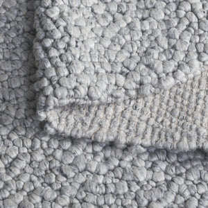 Safavieh Natura Hand-woven Area Rug – Luxurious 6 Ft Diameter For Contemporary Elegance And Comfort Light Grey 70% Wool,20% Viscose,10% Cotton Nat258g-6r