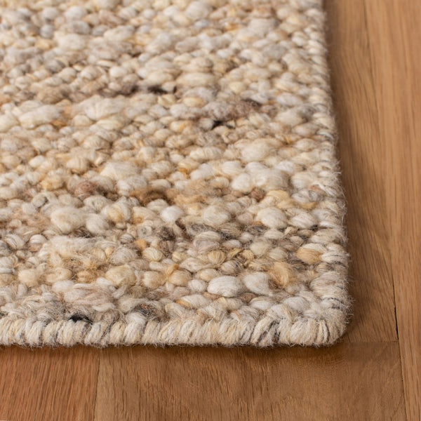 Safavieh Natura Handwoven Wool Cotton Ivory Accent Rug for Entryways Bedside and Reading Nooks Beige 6'-0" x 9'-0" NAT263B-6