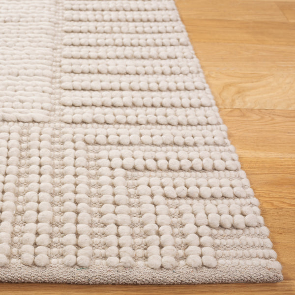 Safavieh Natura Bohemian-inspired Runner Rug - Handcrafted Elegance For Hallways And Entryways, Durable Comfort Ivory 80% Wool,20% Cotton Nat286a-5
