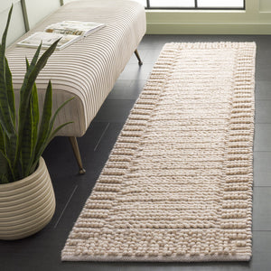 Safavieh Natura Bohemian-inspired Runner Rug - Handcrafted Elegance For Hallways And Entryways, Durable Comfort Beige 80% Wool,20% Cotton Nat286b-28