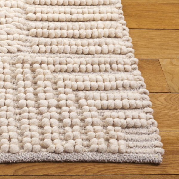 Safavieh Natura Bohemian-inspired Runner Rug - Handcrafted Elegance For Hallways And Entryways, Durable Comfort Beige 80% Wool,20% Cotton Nat286b-5