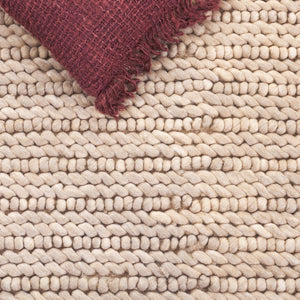 Safavieh Natura Handcrafted Bohemian Area Rug - Luxurious Wool And Cotton Blend For Timeless Elegance Taupe 80% Wool,20% Cotton Nat286e-6