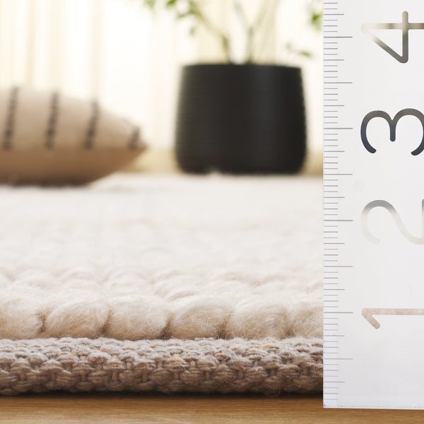 Safavieh Natura Runner Area Rug - Luxurious Handmade Flatweave Design For Timeless Bohemian Home Decor Beige ,Ivory 80% Wool,20% Cotton Nat288b-5