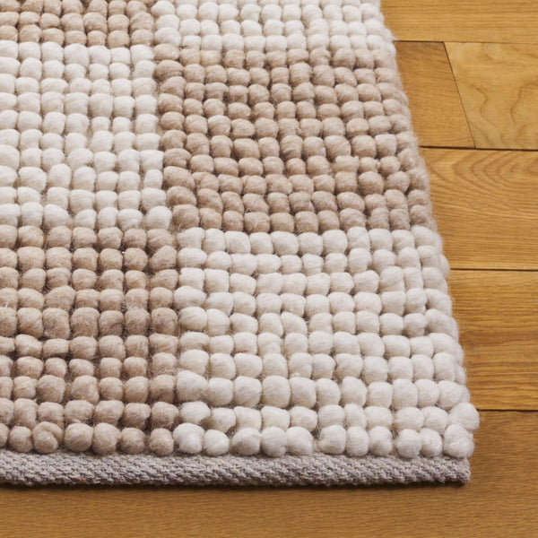 Safavieh Natura Bohemian-inspired Area Rug - Stylish, Durable, And Cozy Addition For Any Home Décor Taupe ,Ivory 80% Wool,20% Cotton Nat288e-4