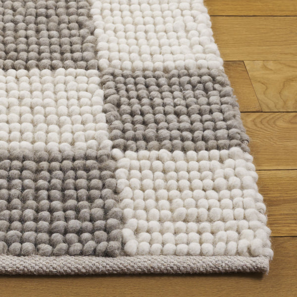 Safavieh Natura Runner Area Rug - Luxurious Handmade Flatweave Design For Timeless Bohemian Home Decor Grey ,Ivory 80% Wool,20% Cotton Nat288f-5