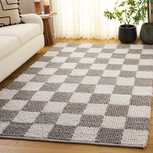 Safavieh Natura Bohemian-inspired Area Rug - Stylish, Durable, And Cozy Addition For Any Home Décor Grey ,Ivory 80% Wool,20% Cotton Nat288f-3