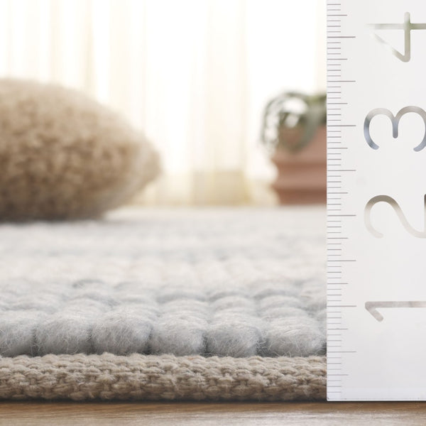 Safavieh Natura Bohemian-inspired Area Rug - Stylish, Durable, And Cozy Addition For Any Home Décor Light Blue ,Ivory 80% Wool,20% Cotton Nat288l-4