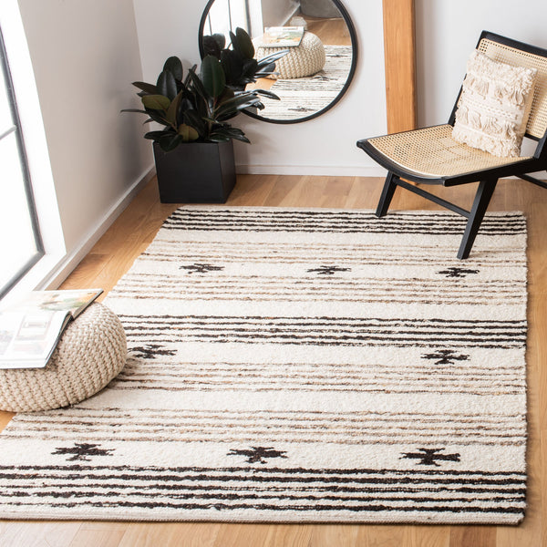 Safavieh Natura Hand-woven Area Rug: Luxurious Black & Ivory Design For Timeless Elegance In Any Space Black ,Ivory 90% Wool And 10% Cotton Nat325z-216