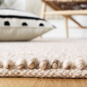 Safavieh Natura Hand Woven Wool Runner Rug in Soft Grey Ivory for Hallways and Entryways NAT425F-217