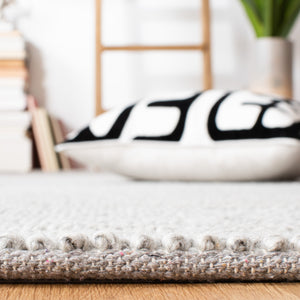 Safavieh Natura Hand-woven Rug - Elegant Home Décor Accent With Plush Pile Height And Timeless Craftsmanship Silver 70% Wool 20% Cotton And 10% Polyester. Nat425g-215