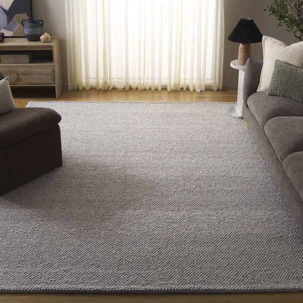 Safavieh Natura Hand-woven Rug - Elegant Home Décor Accent With Plush Pile Height And Timeless Craftsmanship Silver 70% Wool 20% Cotton And 10% Polyester. Nat425g-215