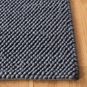 Safavieh Natura Hand-Woven Wool Runner Rug in Dark Grey for Hallways and Entryways NAT425H-27