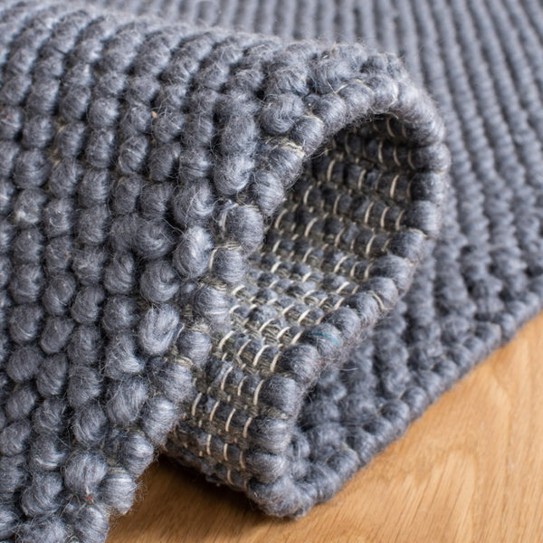 Safavieh Natura Hand-Woven Wool Runner Rug in Dark Grey for Hallways and Entryways NAT425H-27