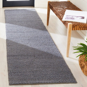 Safavieh Natura Hand-Woven Wool Runner Rug in Dark Grey for Hallways and Entryways NAT425H-27
