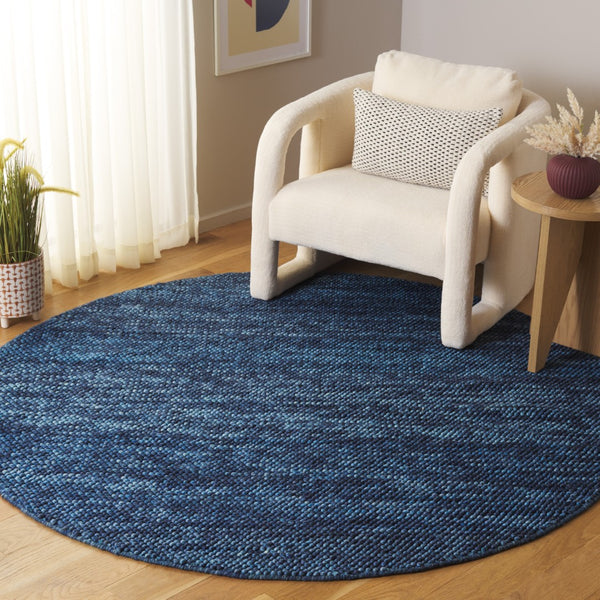 Safavieh Natura Handwoven Area Rug - Timeless Elegance In A Versatile Design For Luxurious Home Décor Navy ,Blue 70% Wool 20% Cotton And 10% Polyester. Nat425n-3
