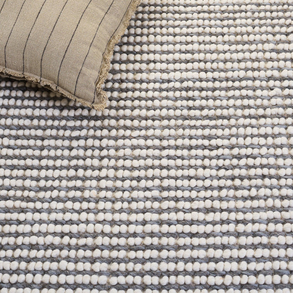 Safavieh Natura Hand‑Woven Ivory And Grey Runner — Scandinavian Textured Wool Blend, Low Profile Elegance 2'-3" x 9'-0" NAT433F-29