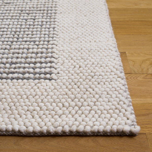 Safavieh Natura Hand‑Woven Ivory And Grey Runner — Scandinavian Textured Wool Blend, Low Profile Elegance 2'-3" x 9'-0" NAT433F-29