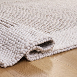 Safavieh Natura Hand-Woven Wool Blend Area Rug Ivory Brown Tones for Modern Living Rooms NAT433T-5