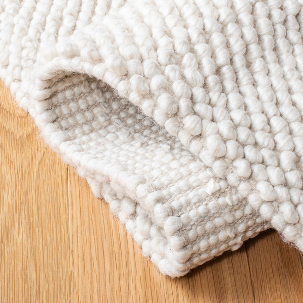 Safavieh Natura 551 Hand Woven 80% Polyester and 20% Cotton Rug Ivory NAT551A-9