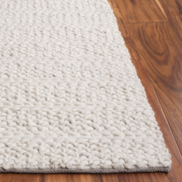 Safavieh Natura Modern Wool Runner Rug - Luxurious Hand-loomed Design For Elegant Home Spaces And Comfort Ivory Wool Pile Nat702a-5