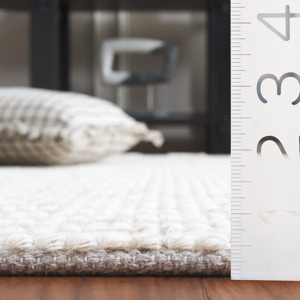 Safavieh Natura Hand-loomed Wool Area Rug - Chic Modern Design In Warm Neutrals For Any Living Space Brown ,Ivory Wool Pile Nat703t-5