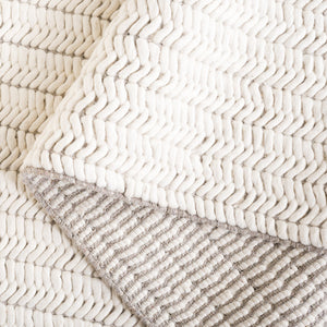 Safavieh Natura Hand-loomed Wool Runner Rug - Artisan-crafted Modern Design For Elegant Living Spaces Ivory Wool Pile Nat707a-6