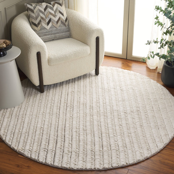 Safavieh Natura Hand-loomed Wool Runner Rug - Artisan-crafted Modern Design For Elegant Living Spaces Ivory Wool Pile Nat707a-6