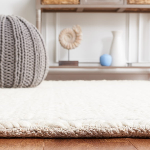Safavieh Natura 713 Hand Loomed Modern Rug IIX Ivory / Grey NAT713F-5