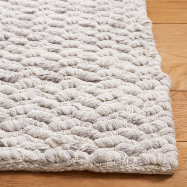 Safavieh Natura 715 Hand Loomed Modern Rug X23 Silver NAT715G-8