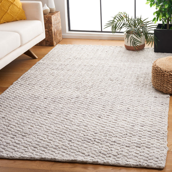 Safavieh Natura 715 Hand Loomed Modern Rug X23 Silver NAT715G-8