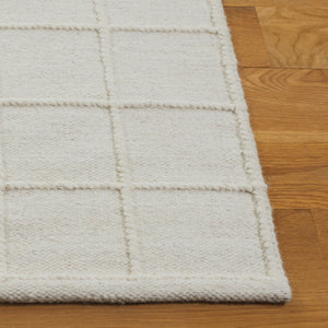 Safavieh Natura Hand Woven Runner Rug - Elegant Wool & Cotton Blend With Minimalist Design For Modern Spaces Ivory 85% Wool,15% Cotton Nat785a-5