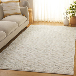 Safavieh Natura Handwoven Area Rug - Sustainable Luxury With Artisan Craftsmanship For Modern Living Spaces Beige ,Ivory 60% Denim,25% Salvage,15% Cotton Nat786b-3