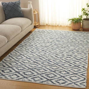 Safavieh Natura Hand Woven Runner Rug - Modern Style With Contemporary Design For Elegant Home Décor Navy ,Ivory 60% Denim,25% Salvage,15% Cotton Nat786n-5