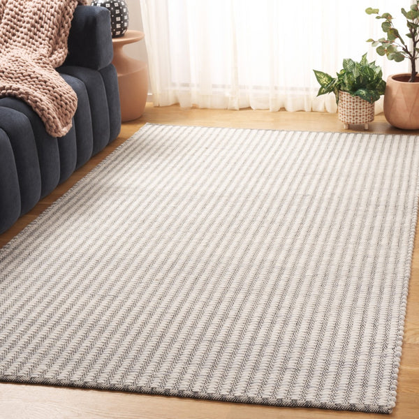 Safavieh Natura Handwoven Wool Area Rug - Timeless Elegance And Comfort For Luxurious Home Décor And Style Ivory ,Grey Wool Nat840f-6