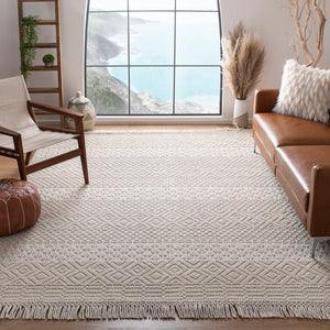 Safavieh Natura Hand-loomed Wool Runner Rug - Exquisite Bohemian Design With Luxurious Comfort And Style Ivory Wool Nat852b-4r