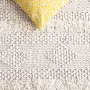 Safavieh Natura Handwoven Area Rug - Exquisite Bohemian Design With Plush Texture For Timeless Elegance Natural ,Ivory 70% Wool,20% Cotton,10% Pet Nat961a-9