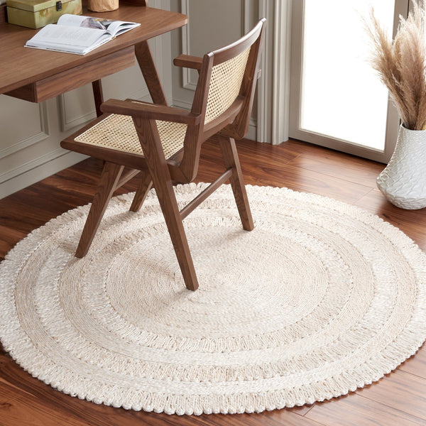 Safavieh Natural Fiber Handmade Jute Area Rug – Earthy Elegance For Cozy Spaces, Authentic Indian Craftsmanship Ivory Jute Nf229b-3r