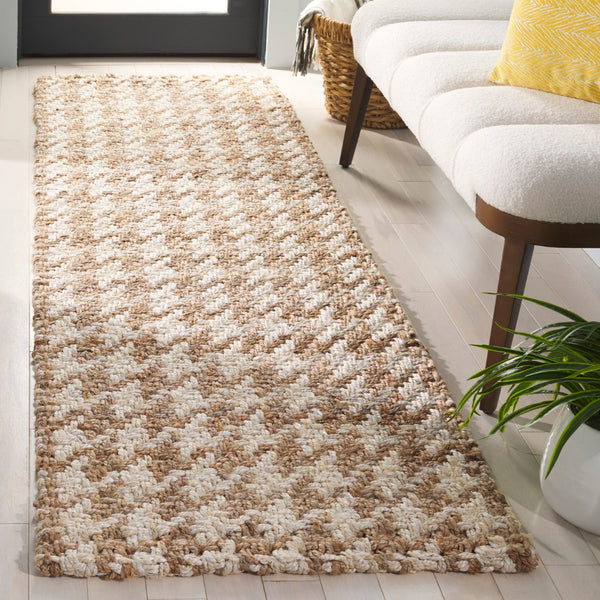 Safavieh Natural Handwoven Jute Rug - Timeless Craftsmanship From India, Perfect For Any Room Decor Style Natural ,Bleach Jute Nf272a-8