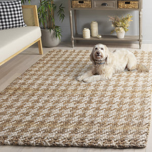 Safavieh Natural Handwoven Jute Runner Rug - Luxurious Minimalist Design For Stylish Home Decor Elegance Natural ,Bleach Jute Nf272a-5