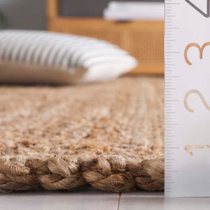 Safavieh Natural Hand Woven Jute Runner Rug - Elegant Sustainable Home Décor For Hallway & Living Spaces Natural Jute Pile Nf402a-5