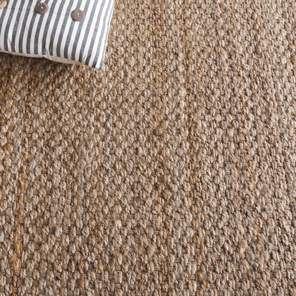 Safavieh Natural Hand Woven Jute Runner Rug - Elegant Sustainable Home Décor For Hallway & Living Spaces Natural Jute Pile Nf402a-5